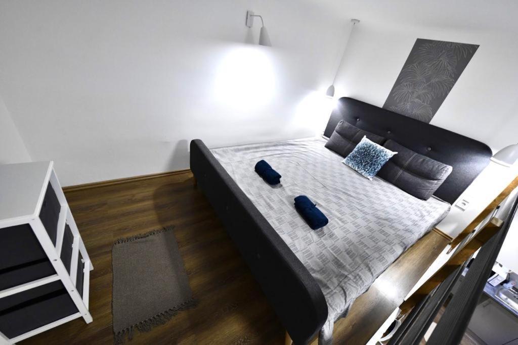 Cute Gallery Apartment Close To The Basilica, Queen Budapest Exterior photo