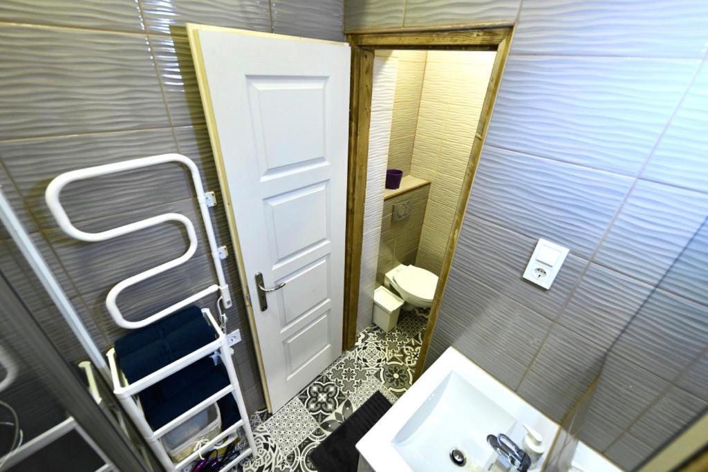 Cute Gallery Apartment Close To The Basilica, Queen Budapest Exterior photo